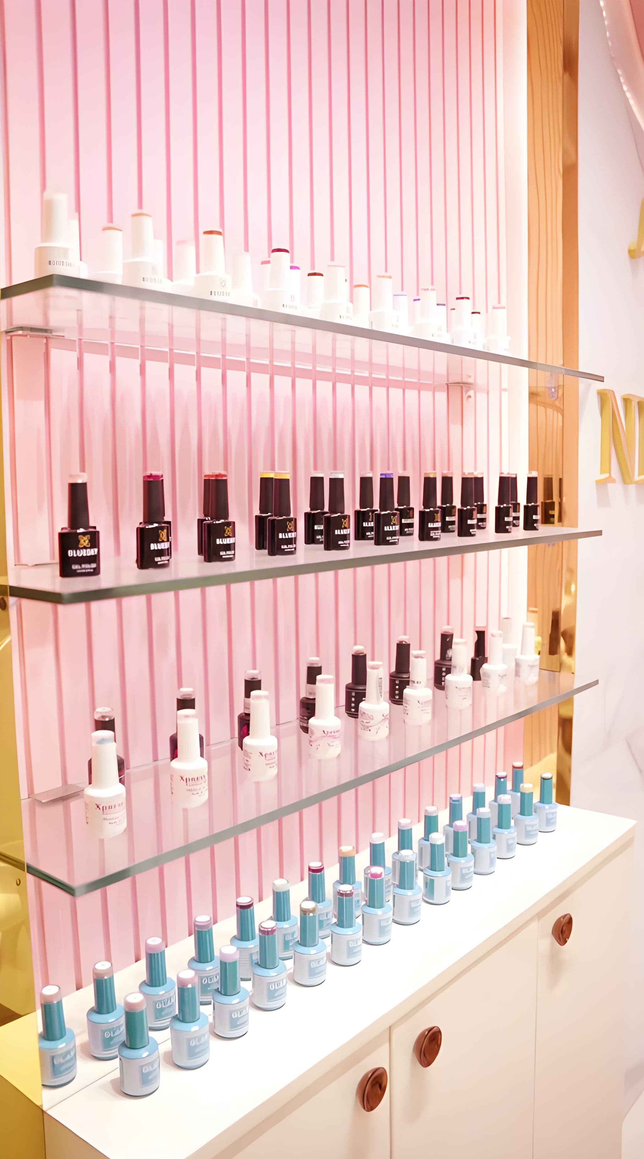 NIXTUDIO Nail Lounge interior — luxury makeup studio in Pala Kerala